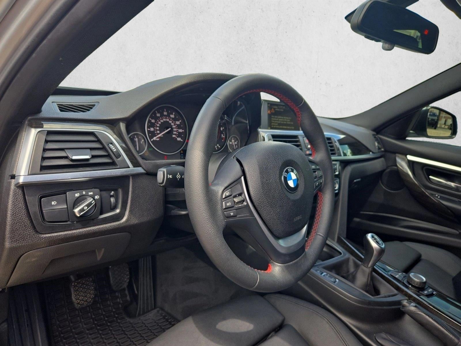 2017 BMW 330i Sedan