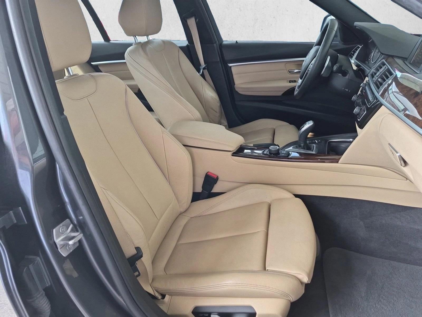 2017 BMW 330i Sedan