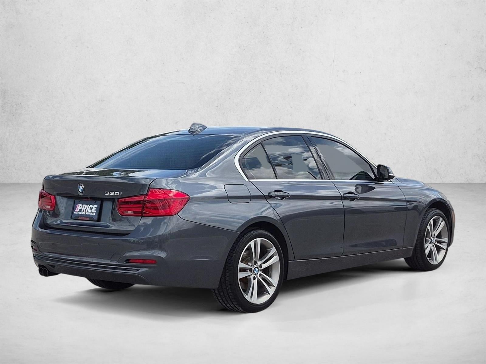 2017 BMW 330i Sedan