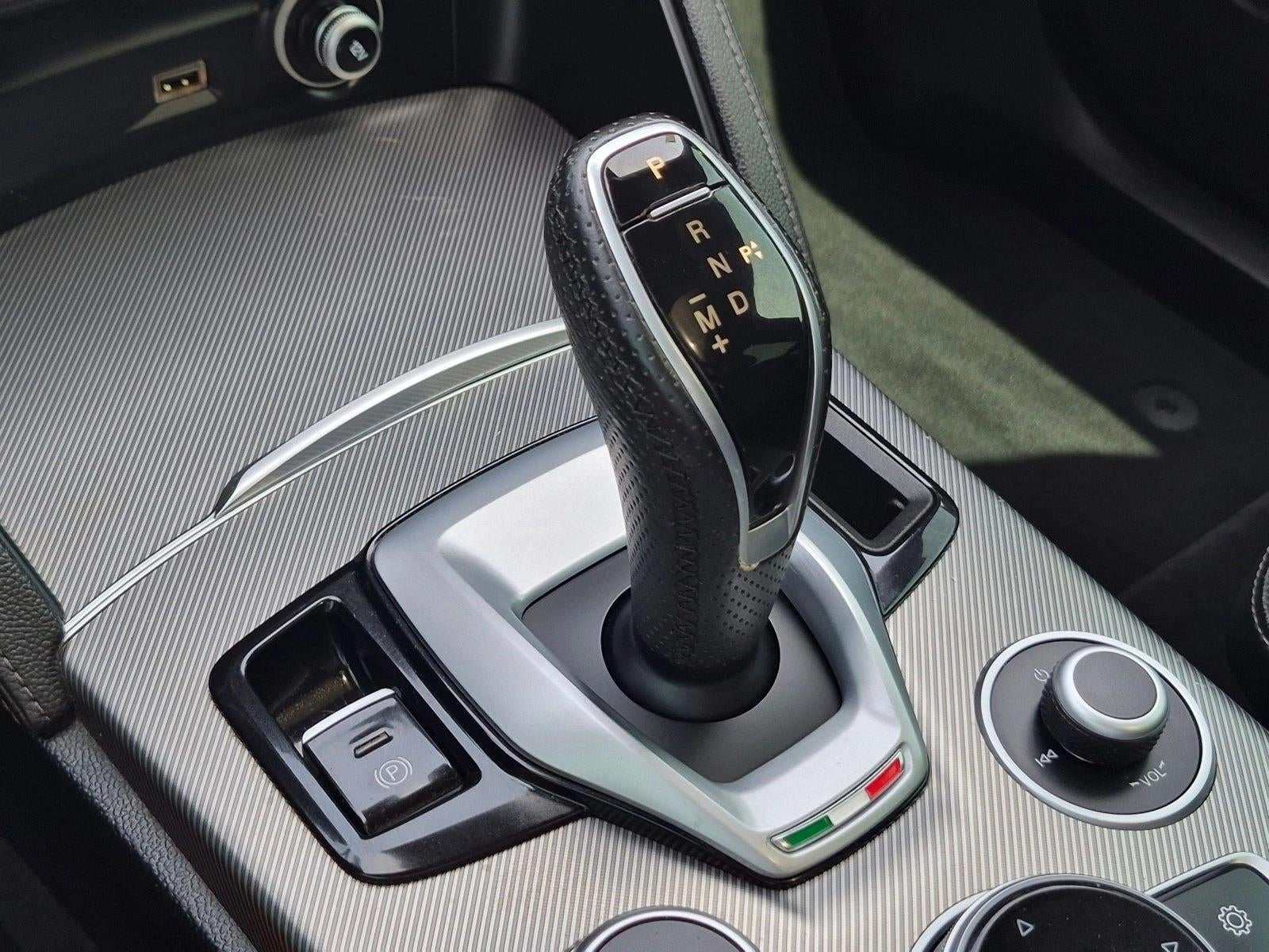 2022 Alfa Romeo Stelvio Veloce AWD