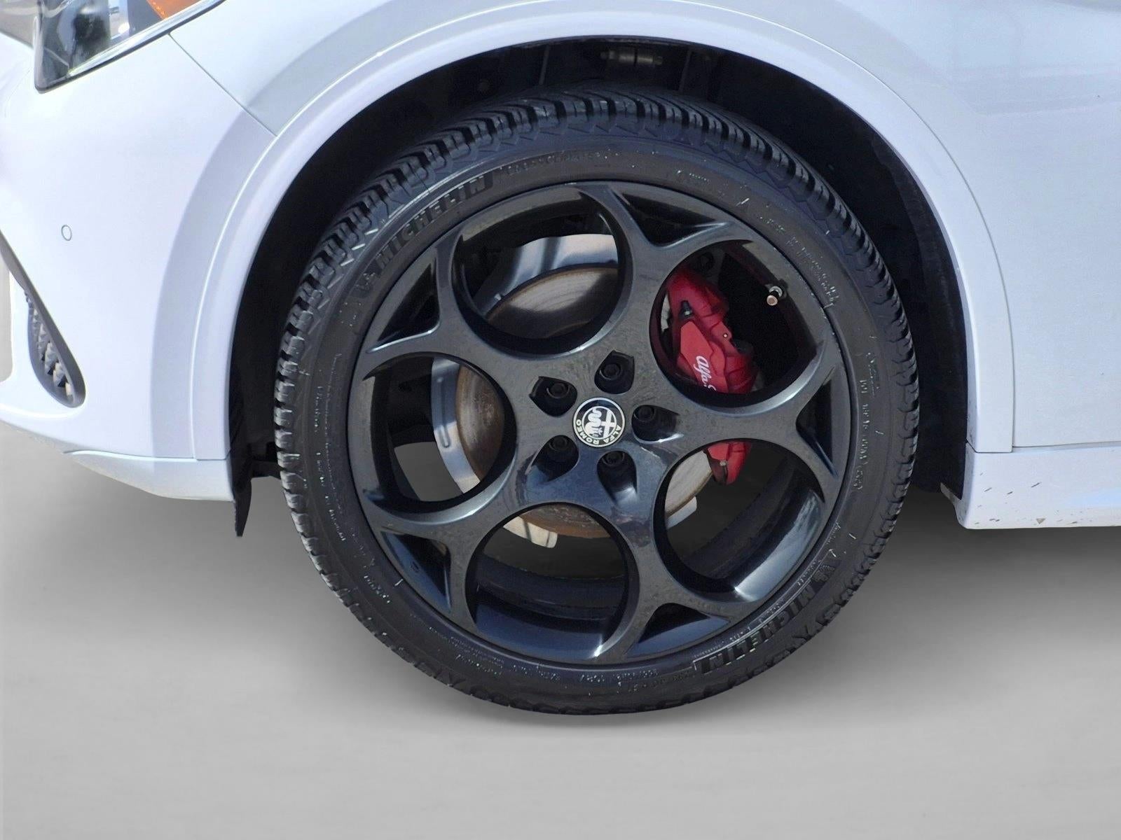 2022 Alfa Romeo Stelvio Veloce AWD