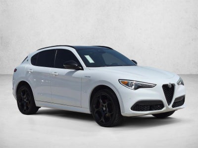 2022 Alfa Romeo Stelvio Veloce AWD