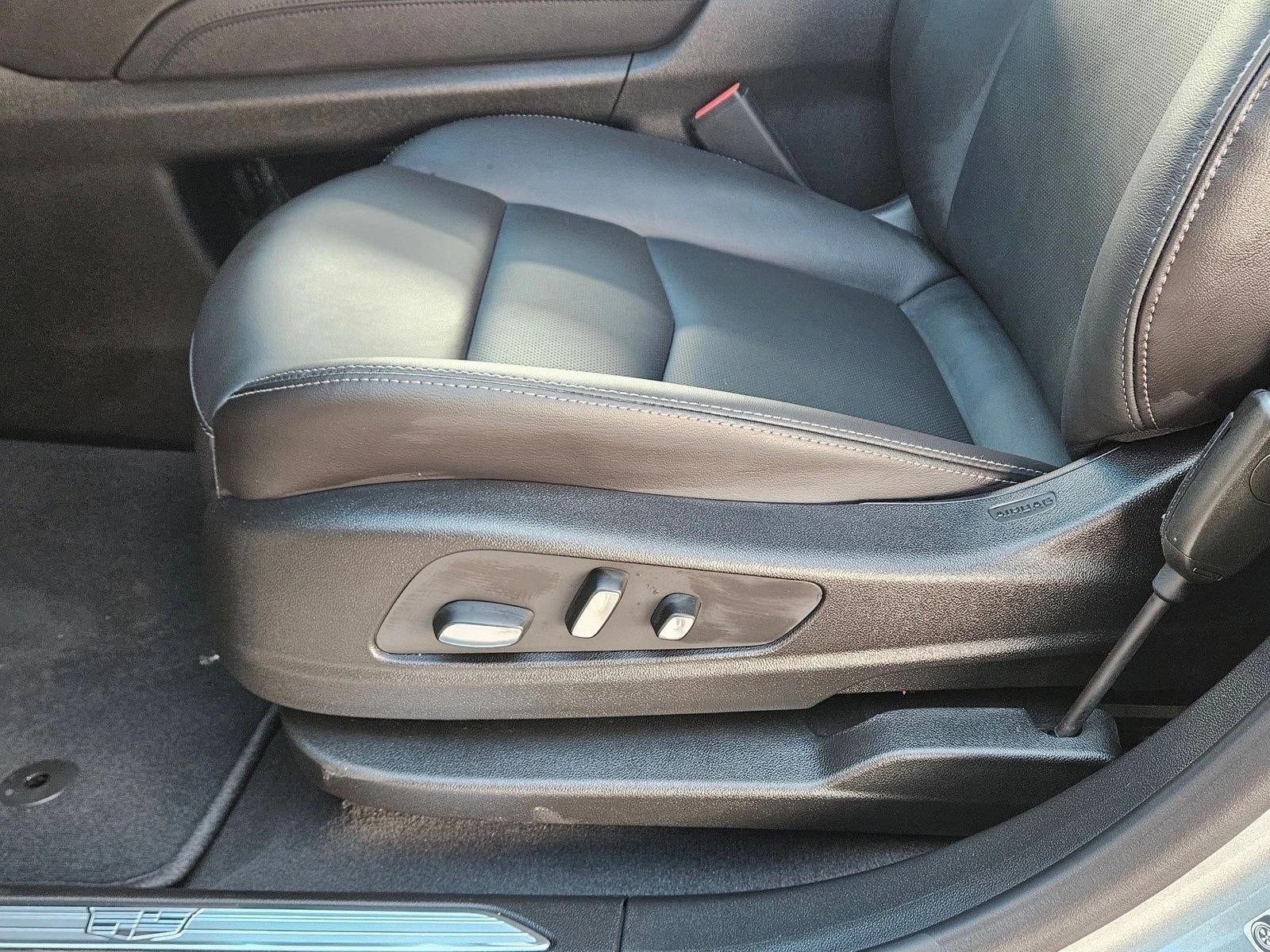 2025 Cadillac XT5 Sport