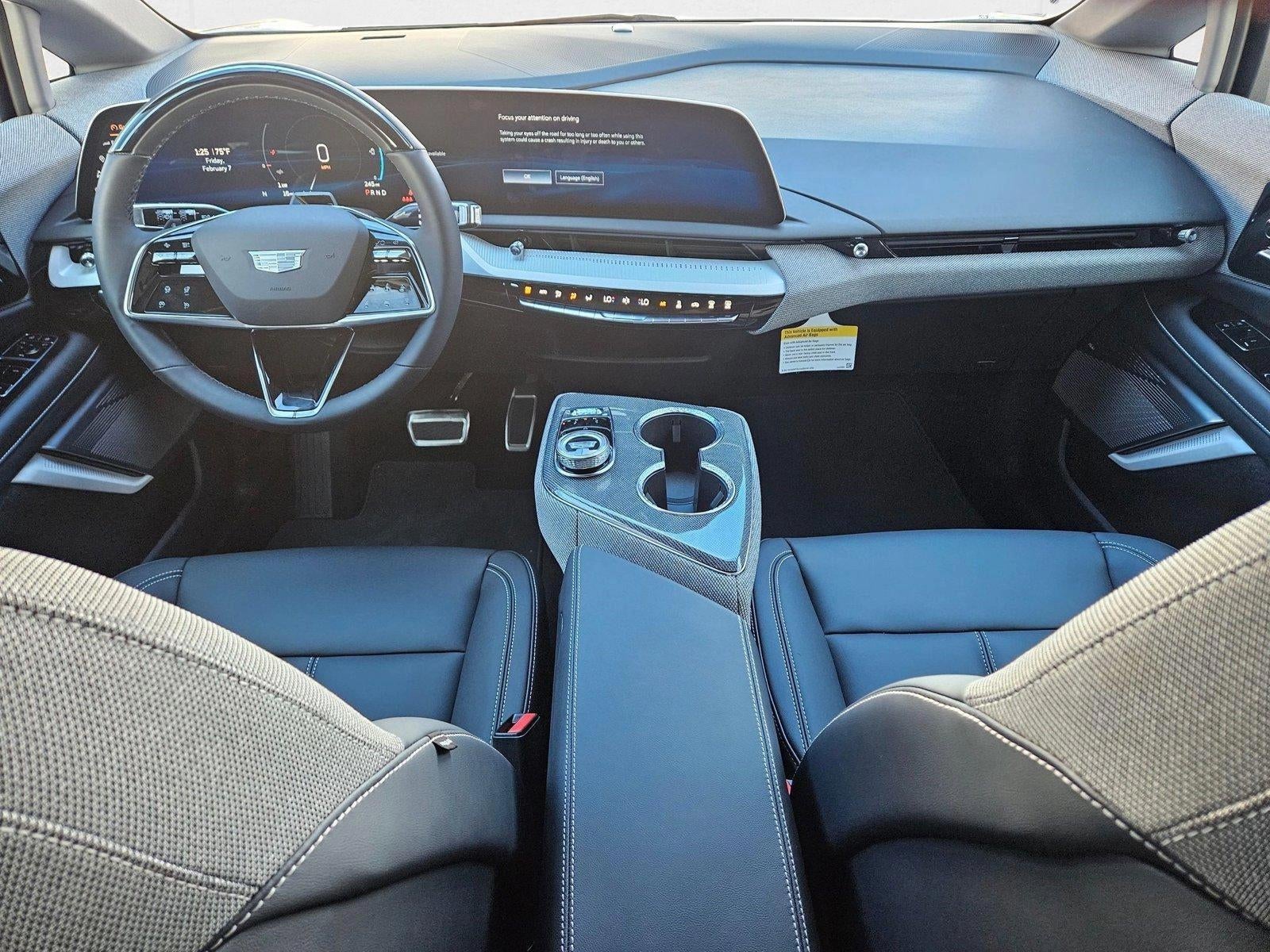 2025 Cadillac OPTIQ Luxury 1