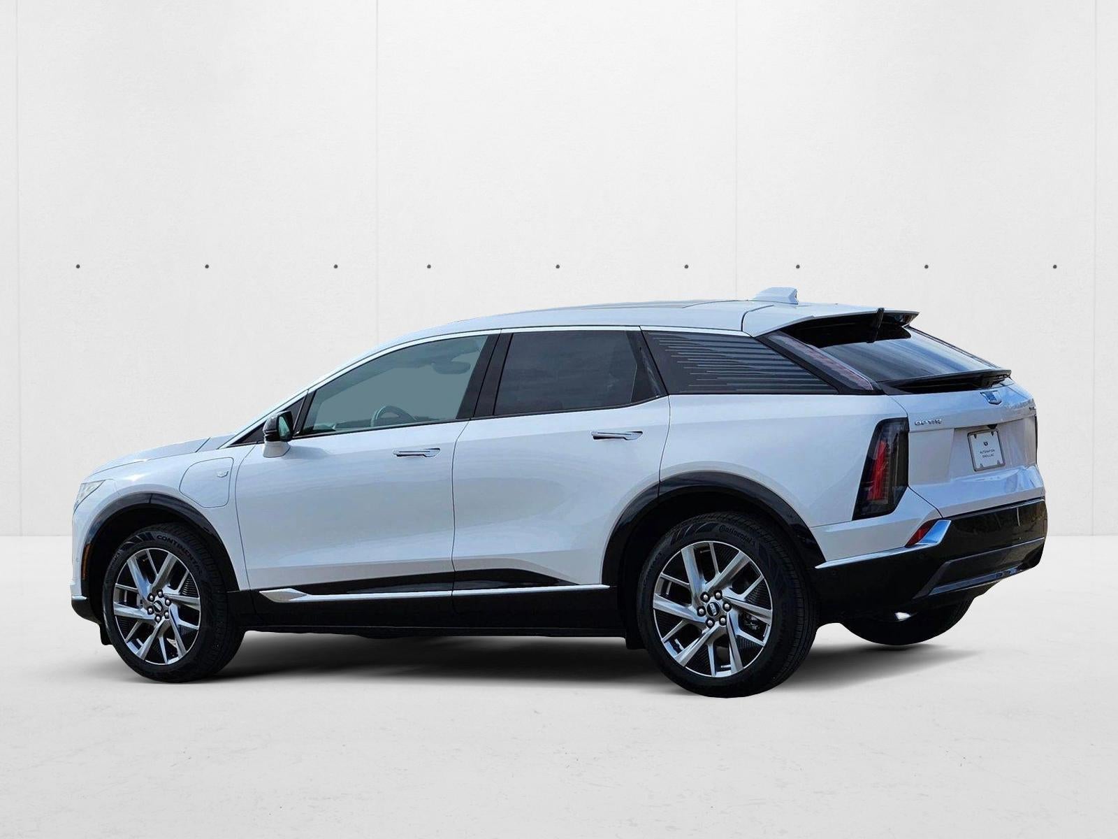 2025 Cadillac OPTIQ Luxury 1